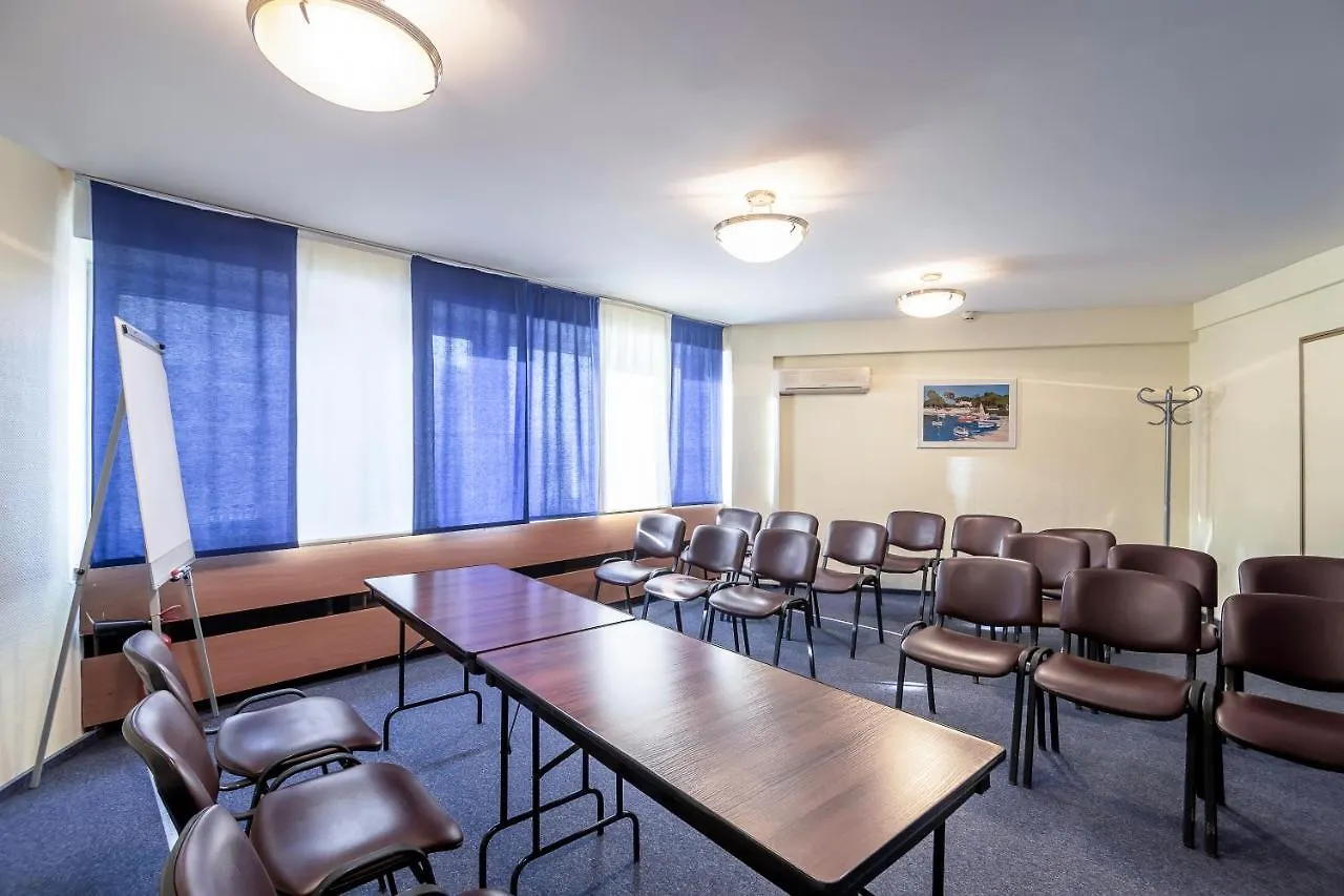 Adria Hotel Kyjev 3*,