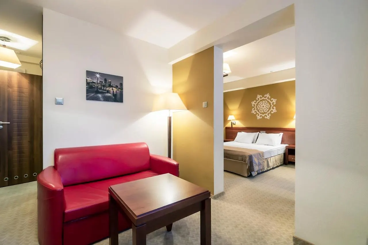 Adria Hotel Kyjev 3*,  Ukrajina